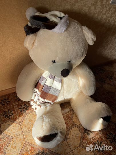 Плюшевый медведь