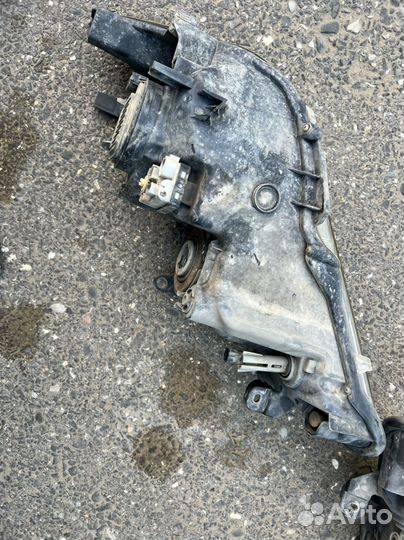 Фары на toyota camry 50