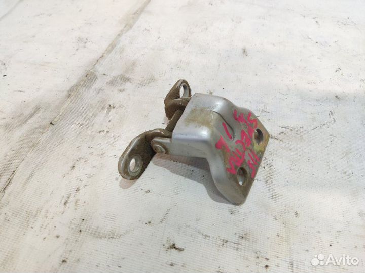 Петля двери задняя левая Kia Spectra S6D 2006