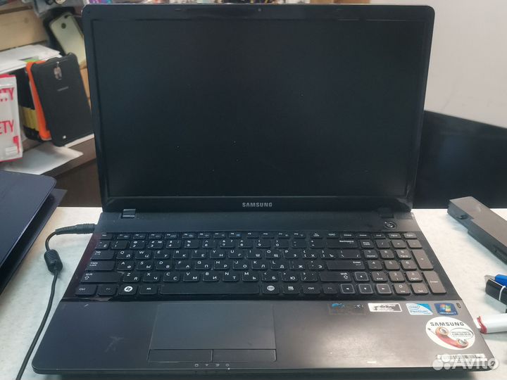Samsung NP300E5A