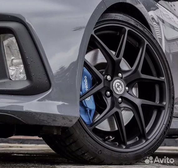 Диски HRE R19 Black Matt 5-114.3 на Toyota Camry