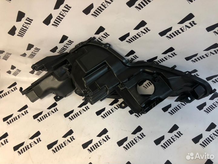 Правый корпус фары Toyota Camry V70 2017-н.в. Led