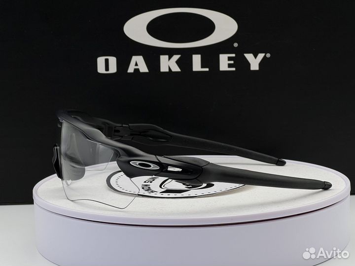 Спортивные очки Oakley Radar EV Path Clear