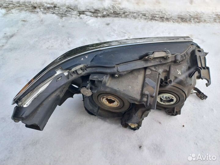 Фары на toyota camry 55