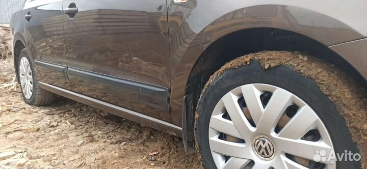 Молдинги на двери Volkswagen Polo V