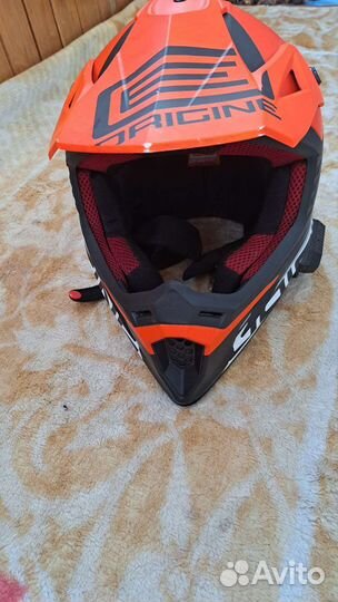 Мотошлем с гарнитурой