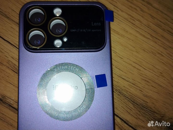 Чехол на iPhone 13 Pro