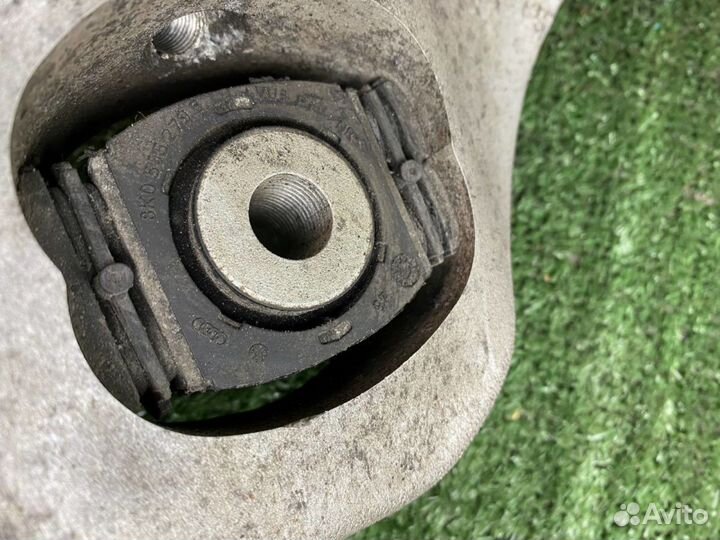 Кулак поворотный задний левый Audi A6 (C7), 4G5