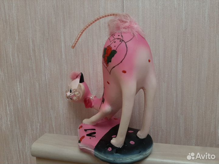 Статуэтка фигурка розовая кошка