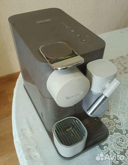 Капсульная кофемашина delonghi nespresso