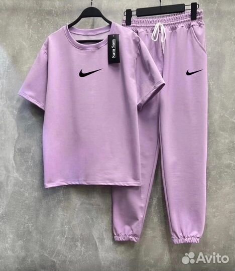 Костюм женский спортивный