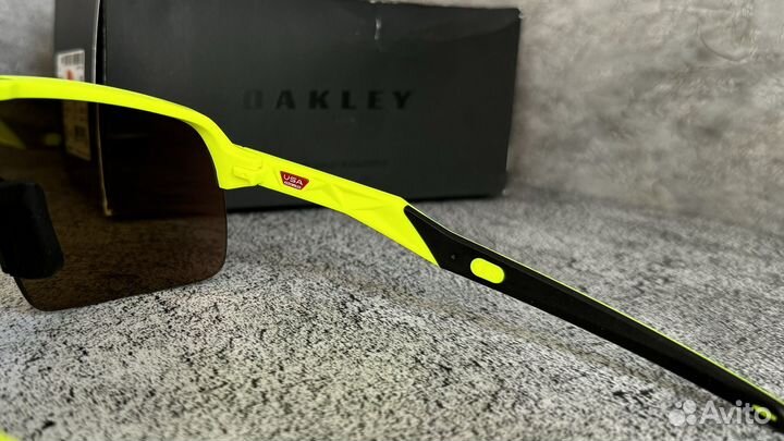 Лимитированные Oakley Sutro Lite Inner Spark Ruby