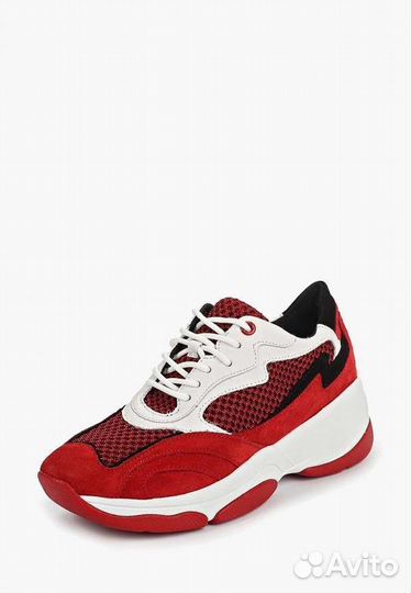 Кроссовки женские