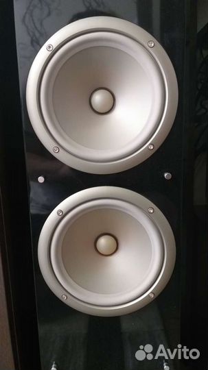 Акустические колонки Yamaha NS-777