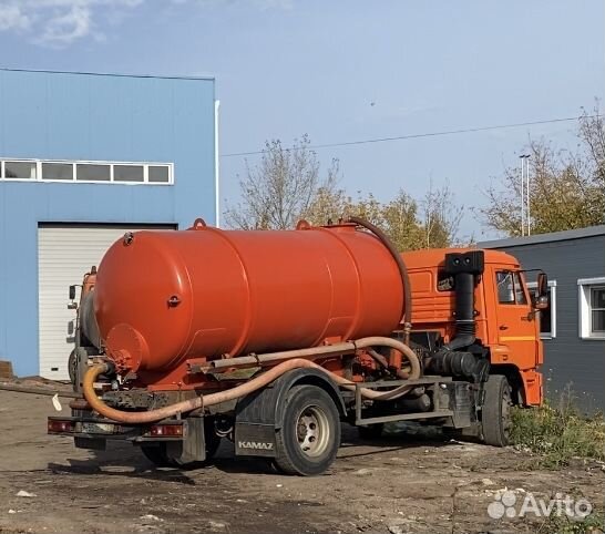 Водитель на ассенизатор