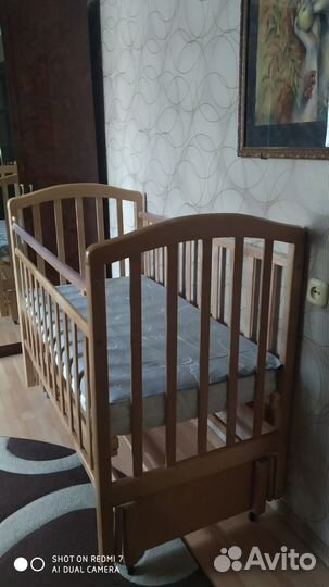 Продается детская кроватка с маятником. В хорошем