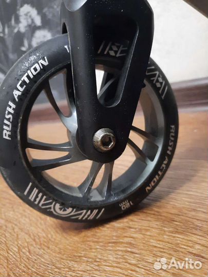 Трюковой самокат rush action