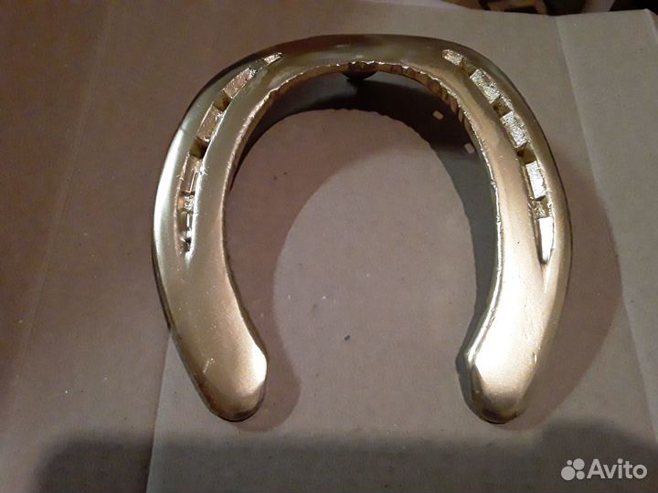 Подкова на счастье настоящая благотворительная