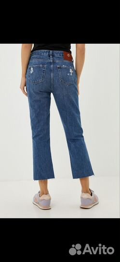 Джинсы женские