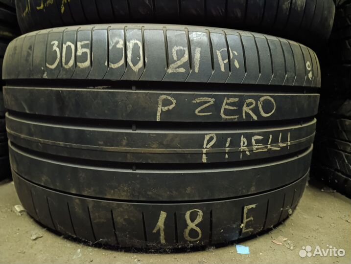 Pirelli P Zero PZ4 305/30 R21 111W