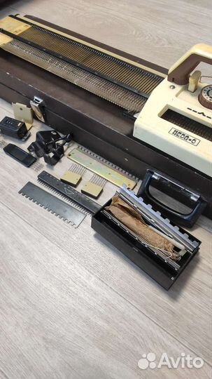 Вязальная машина Нева 6