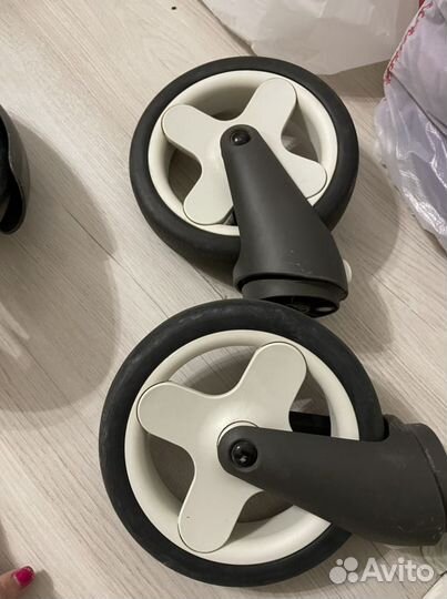 Колеса боковые stokke