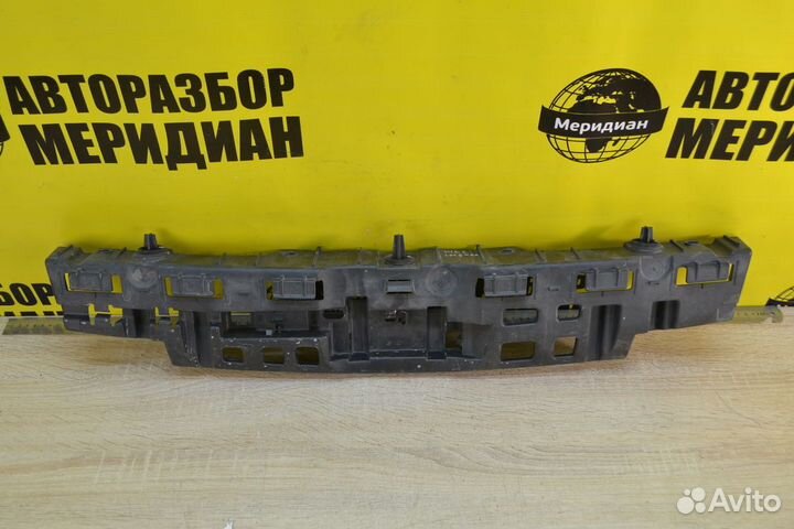 Renault Megane 3 Кронштейн заднего бампера центр