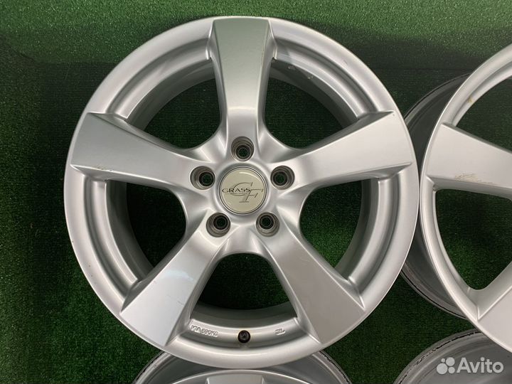 R17 Bridgestone Grass GF 5x114.3 7JJ ET+48 цо73,1м