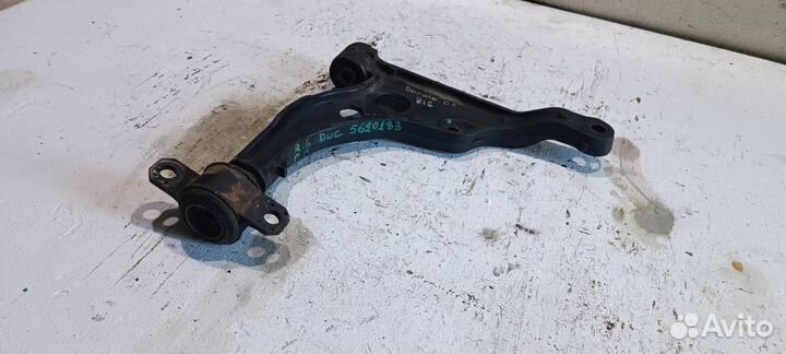 Рычаг передний левый Пежо