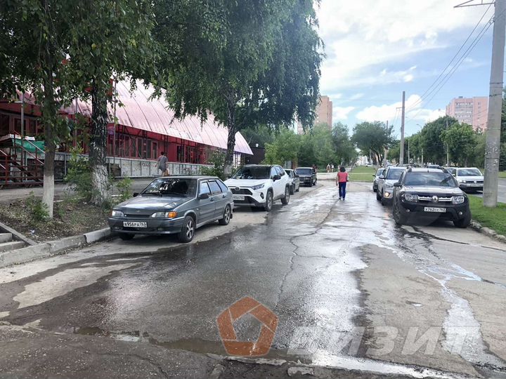 Торговая площадь вблизи парка, 100 м²