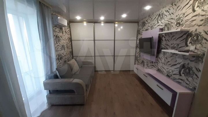 2-к. квартира, 40 м², 8/10 эт.