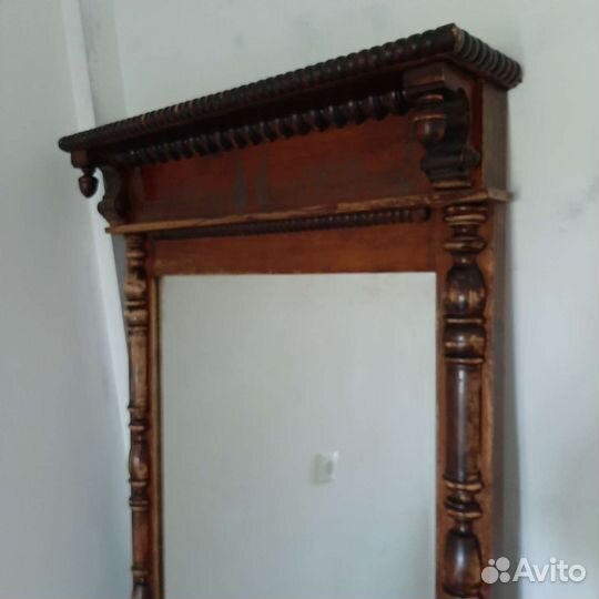 Зеркало старинное