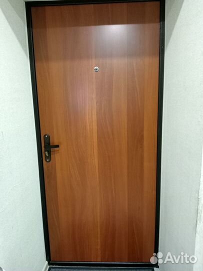 Дверь входная металлическая левая бу