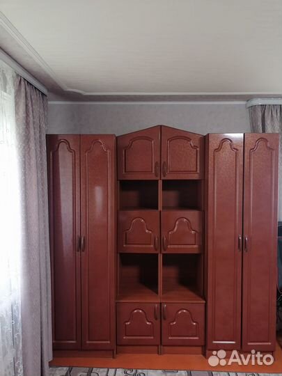 Стенка в гостиную