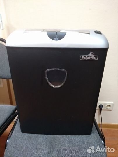 Уничтожитель документов