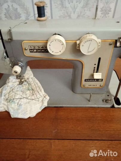 Швейная машина Чайка 3