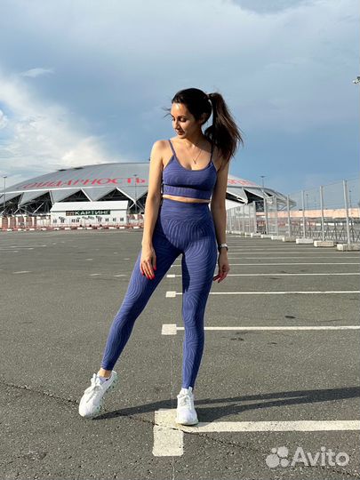 Костюм спортивный для фитнеса