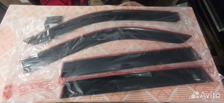 Ветровики prado 120