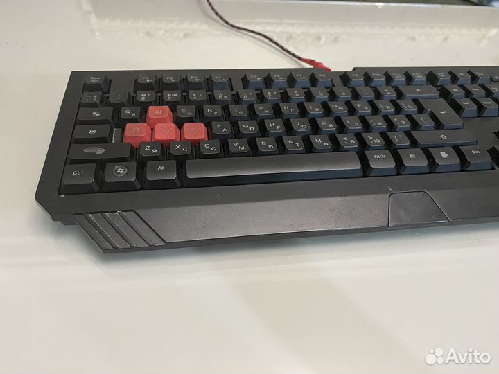 Игровой комплект мышка клава и коврик