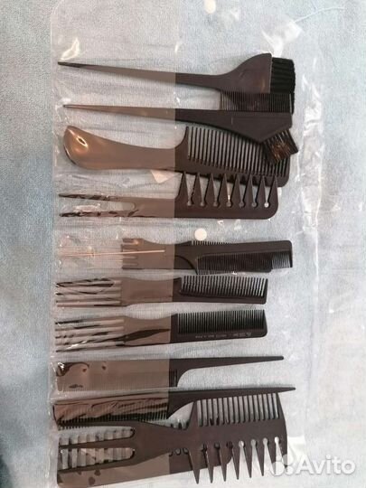 Набор расчесок