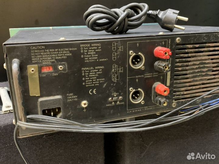 Набор акустической системы, 2 колонки и усилитель