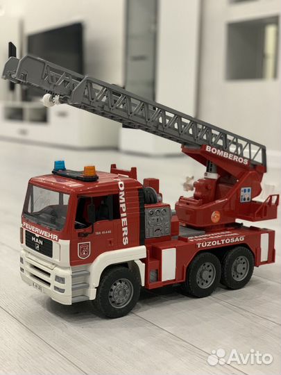 Пожарная машина bruder