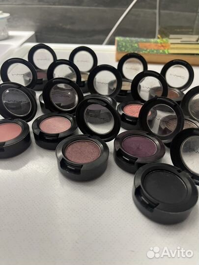 Тени для век