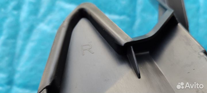 Крепление противотуманки Рав 4 -4 правое 13-15