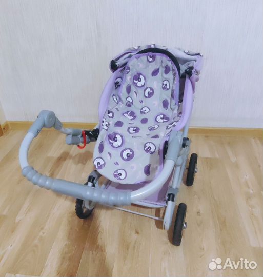Коляска кукольная