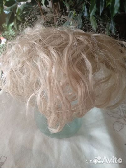 Шиньон,парик