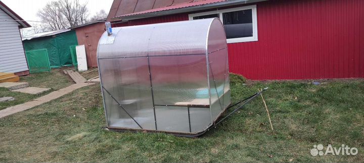 Вагон (будка) для зимней рыбалки под снегоход