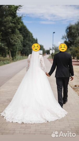 Свадебное платье со шлейфом 44 46