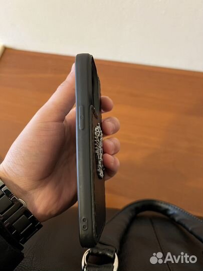 Чехол на iPhone 13 pro