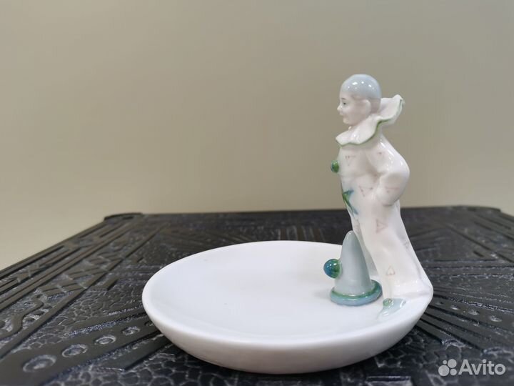 Фарфор пепельница 19 век Европа Германия Пьеро